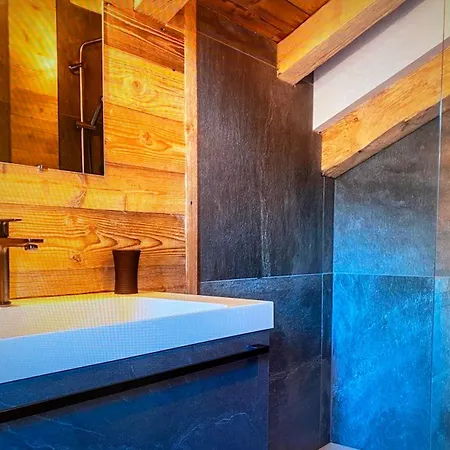 Chalet In Les Deux Alpes, Near Ski Apartment